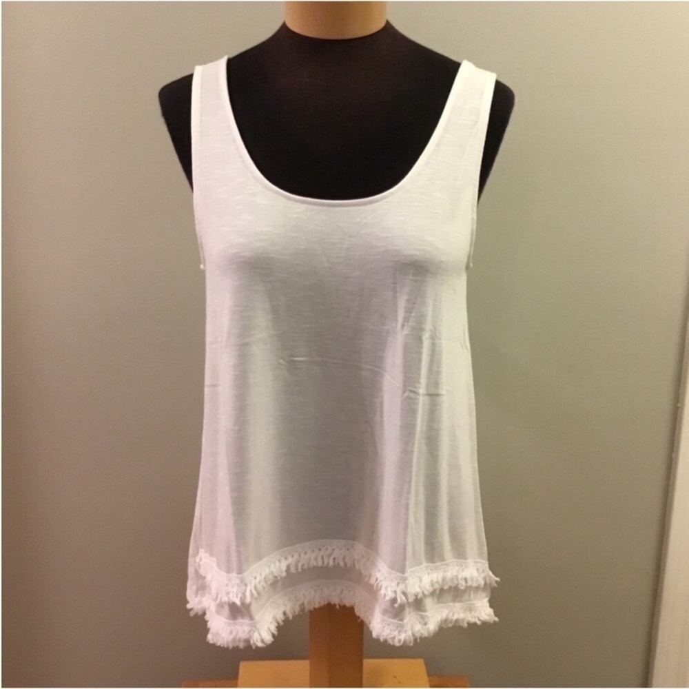 Wallflower tank top with fringe detail Woman’s Med white shark bite hem - Picture 13 of 13